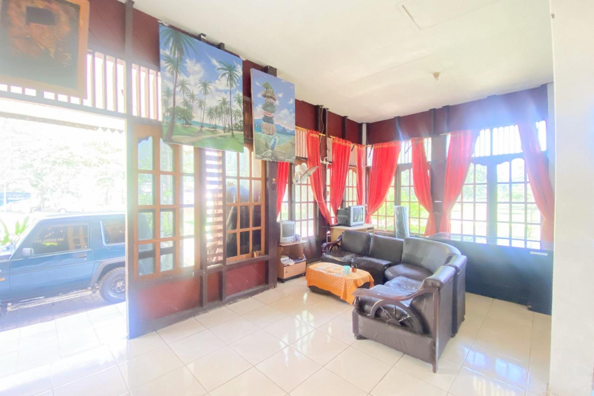 Hotel Pantai Panjang Bengkulu Redpartner Eksteriør bilde
