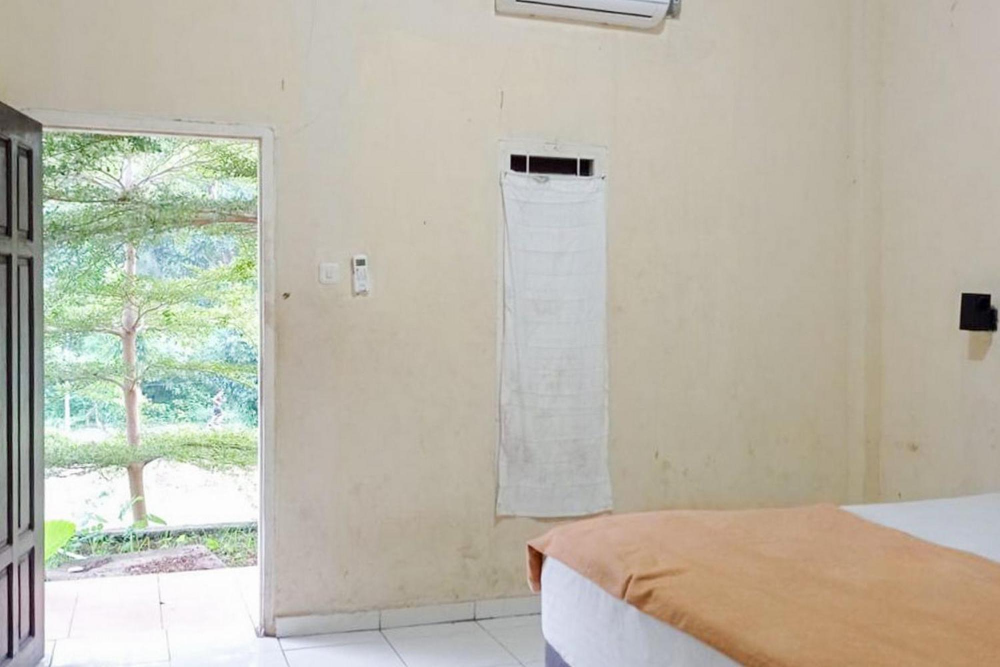 Hotel Pantai Panjang Bengkulu Redpartner Eksteriør bilde