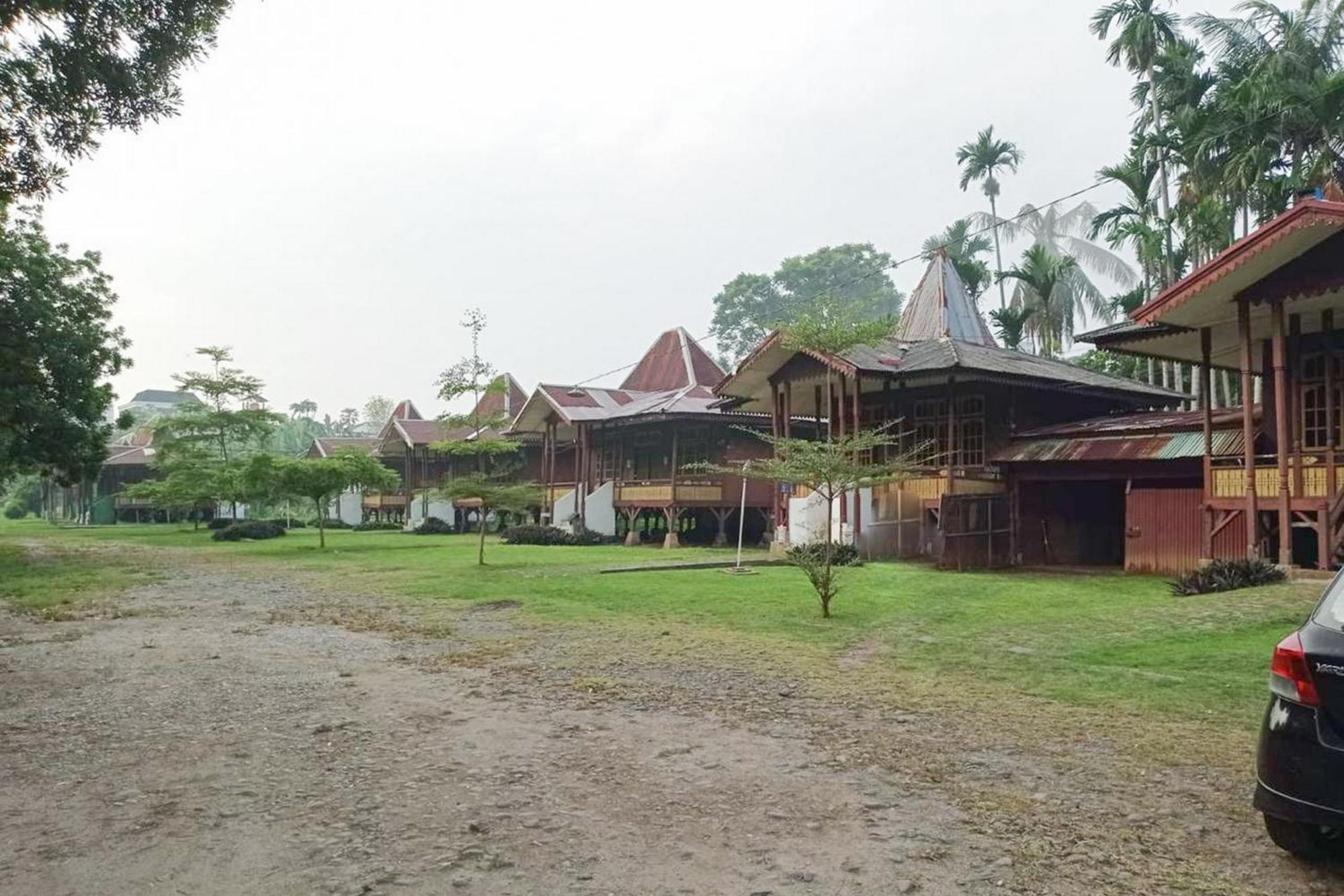 Hotel Pantai Panjang Bengkulu Redpartner Eksteriør bilde